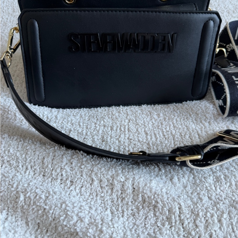 Steve Madden Black Crossbody Bag with Branded Strap and Gold Hardware